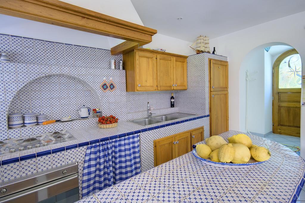 Casa Margherita Ischia Forio di Ischia Стая снимка